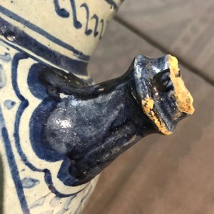 Une chevrette à fond bleu en majolique d'Anvers, milieu du 16ème — photo 15