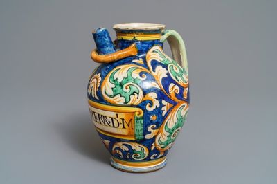 Une chevrette en majolique italienne, Montelupo, 17ème