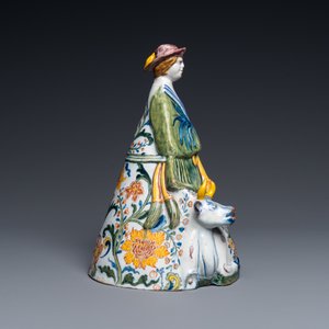Une cloche de table en forme d'une femme sur une vache en faïence polychrome de Delft, 18ème — photo 6