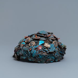 Une coiffe rehaussée de plumes de martin-pêcheur, corail et argent, Chine, 19ème — photo 5