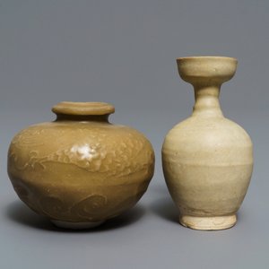 Une collection de 11 pièces en grès porcelaineux, Chine et Asie du Sud-Est, Song et après — photo 6