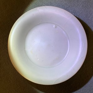 Une collection de 15 pièces en grès porcelaineux émaillé céladon et crème, Song et après — photo 39