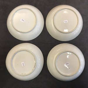 Une collection de 23 tasses et 33 soucoupes en porcelaine de Chine et de Japon, 18/19ème — photo 5