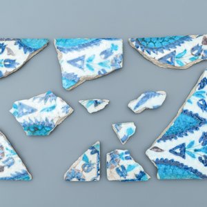 Une collection de fragments de carreaux d'Iznik, 16/17ème — photo 4