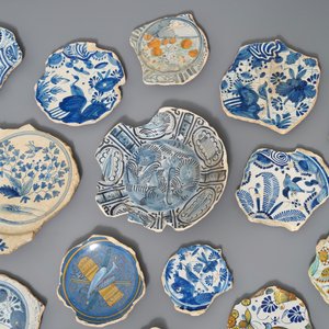 Une collection de fragments en majolique, Pays-Bas, 16ème et après — photo 4