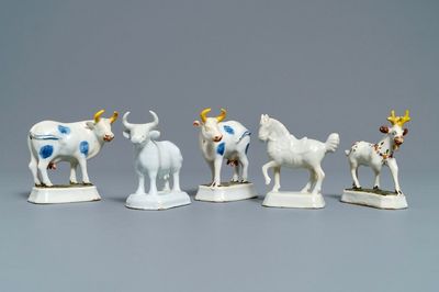 Une collection de modèles d'animaux en faïence de Delft, 18ème