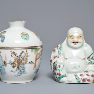 Une collection de porcelaines de Chine famille rose et bleu et blanc dont 'Bleu de Hue', 18/19ème — photo 2