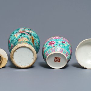 Une collection de tasses et soucoupes et un vase en porcelaine de Chine pour le marché Peranakan ou Straits, 19ème — photo 15