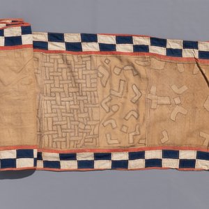 Une collection de textiles africains et deux paniers, la plupart Kuba, Congo, 19/20ème — photo 12