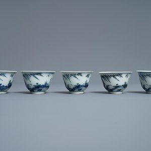 Une collection en porcelaine de Chine et Japon en bleu et blanc, Ming et après — photo 26