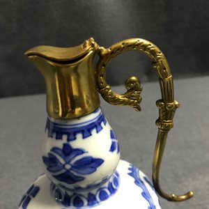 Une collection en porcelaine de Chine et Japon en bleu et blanc, Ming et après — photo 54