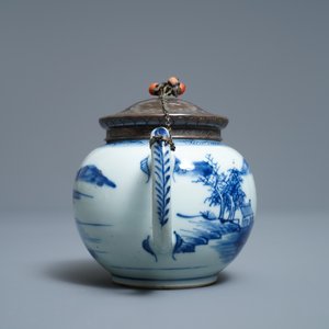 Une collection en porcelaine de Chine et Japon en bleu et blanc, Ming et après — photo 7
