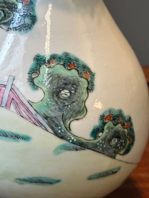 Une collection variée de huit pièces en porcelaine de Chine famille rose, 18/19ème — photo 9