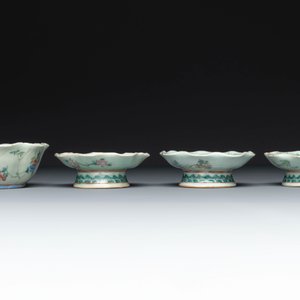 Une collection variée de huit pièces en porcelaine de Chine famille rose, 18/19ème — photo 18