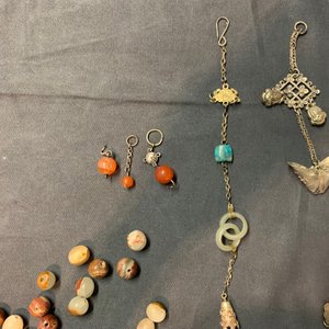 Une collection variée en argent incrusté d'agate et jade, Chine, 19/20ème — photo 19