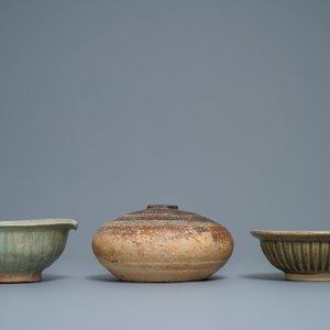 Une collection variée en grès émaillé, Thaïlande, Sawankhalok, 15ème et après — photo 10