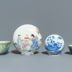 Une collection variée en porcelaine de Chine, 18/20ème — photo 9