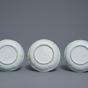 Une collection variée en porcelaine de Chine en bleu et blanc, Ming et Kangxi — photo 16