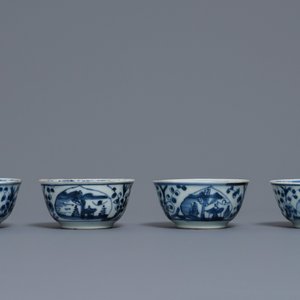 Une collection variée en porcelaine de Chine en bleu et blanc, Ming et Kangxi — photo 27