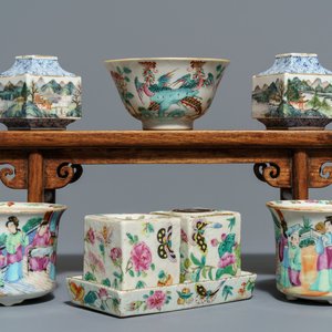 Une collection variée en porcelaine de Chine famille rose, 19/20ème — photo 1
