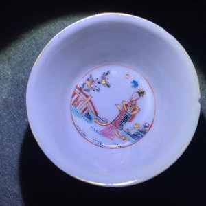 Une collection variée en porcelaine de Chine famille rose et grisaille, Yongzheng/Qianlong — photo 24