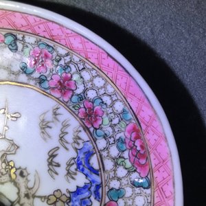 Une collection variée en porcelaine de Chine famille rose et grisaille, Yongzheng/Qianlong — photo 32