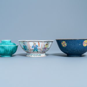 Une collection variée en porcelaine de Chine famille rose et monochrome, 19/20ème — photo 3