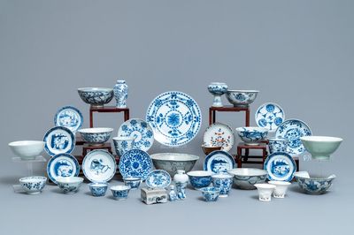 Une collection variée en porcelaine de Chine, Ming et après