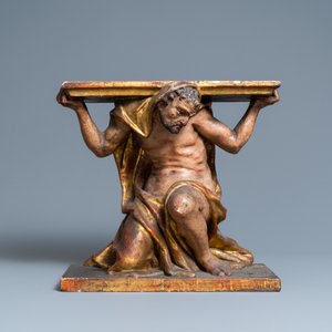 Une console en bois sculpté, polychromé et doré représentant un atlante agenouillé, Italie, 17ème — photo 2
