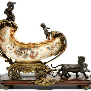 Une coupe à monture en bronze aux chérubins, J. Fischer, Budapest, 19ème — photo 2
