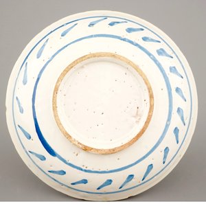 Une coupe au décor d'un lièvre en bleu et manganèse, 18ème — photo 2