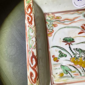 Une coupe de forme carrée en porcelaine de Chine wucai de type ko-sometsuke, Tianqi — photo 4