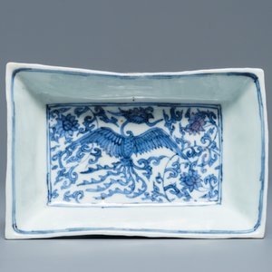 Une coupe de forme rectangulaire en porcelaine de Chine bleu et blanc, marque de Wanli, 19/20th C. — photo 3