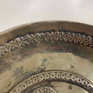 Une coupe en argent à décor d'un simurgh, empire sassanide, Perse, 6/8ème — photo 18