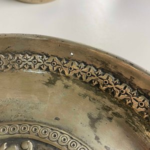 Une coupe en argent à décor d'un simurgh, empire sassanide, Perse, 6/8ème — photo 8