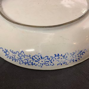 Une coupe en émaux de Canton à décor européen, Chine, Qianlong — photo 17