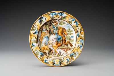 Une coupe en faïence de Castelli polychrome à décor d'après Antonio Tempsta, ateliers Grue, Italie, 18ème
