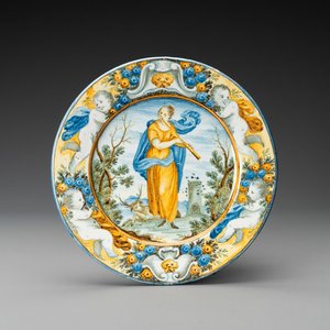 Une coupe en faïence de Castelli polychrome à décor d'une sainte femme, ateliers Grue, Italie, 18ème — photo 1