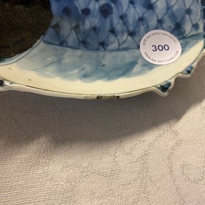 Une coupe en forme de carpe en porcelaine de Chine en bleu et blanc de type ko-sometsuke pour le marché japonais, Tianqi — photo 8
