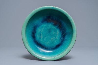 Une coupe en grès Shiwan en flambé turquoise et bleu, 18/19ème