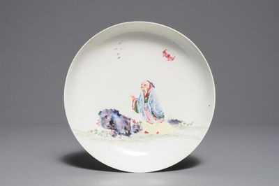 Une coupe en porcelaine de Chine coquille d'oeuf à décor d'un sage, Yongzheng