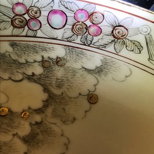 Une coupe en porcelaine de Chine famille rose et grisaille à décor mythologique, Yongzheng — photo 4