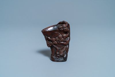 Une coupe libatoire en corne de buffle sculptée, Jiaqing