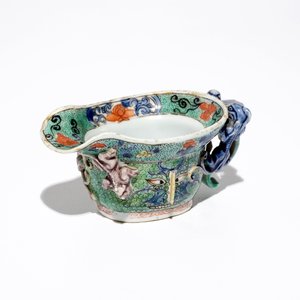 Une coupe libatoire en porcelaine de Chine famille verte, Kangxi — photo 7