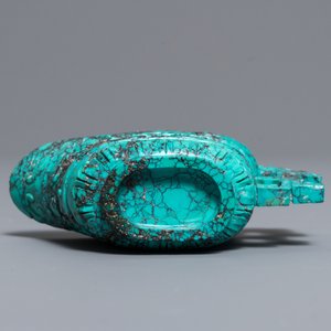 Une coupe libatoire en turquoise sculpté, Chine, 19/20ème — photo 6