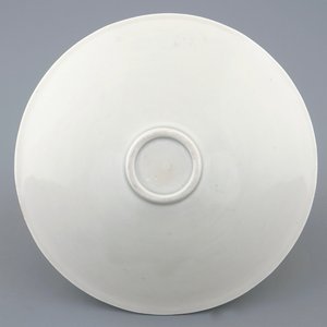 Une coupe qingbai à décor incisé, Chine, Dynastie Song du Sud (1127-1279) — photo 4