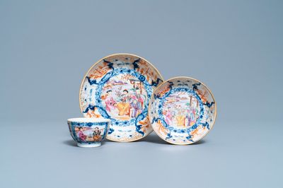 Une coupe, une tasse et une soucoupe en porcelaine de Chine famille rose à décor mandarin, Qianlong