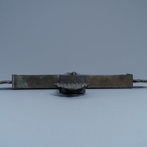 Une croix de procession en cuivre au Christ en bronze, France ou Allemagne, 17/18ème — photo 5