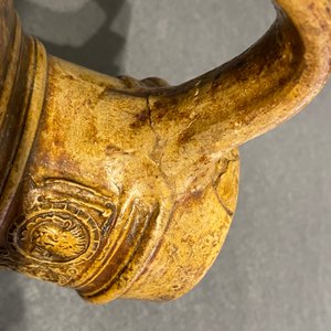 Une cruche armoriée en grès de Raeren, vers 1600 — photo 12