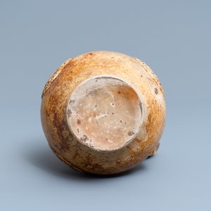 Une cruche armoriée en grès de Raeren, vers 1600 — photo 7